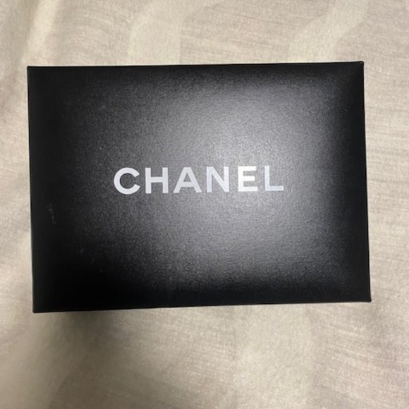 Chanel Flap Bag Caviar/Grained Calfskin Silver Hardware - Picture 11 of 15